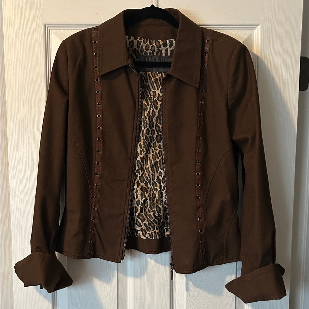Elegant Brown Women's Blazer with Leopard Print